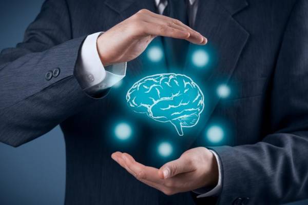 Biz patentlərin, əmtəə nişanlarının alınması və qeydiyyatını həyata keçiririk. Əqli mülkiyyət hüquqları sahəsində məsləhətlər, lisenziya müqavilələri və mübahisələrin həlli xidmətləri də bu sahədə fəaliyyətimizə daxildir.